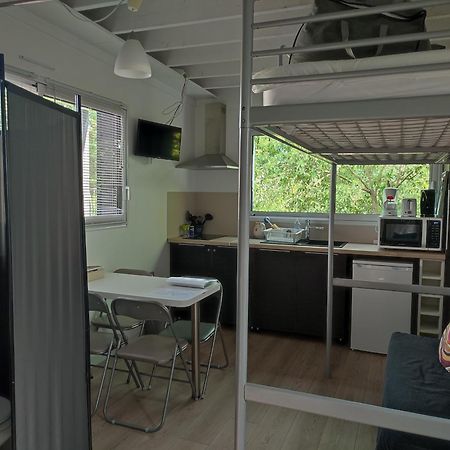 Chavagnes-en-Paillers Studio Meuble 1 Piece Entierement Equipe Sans Cloisons Separatives מראה חיצוני תמונה
