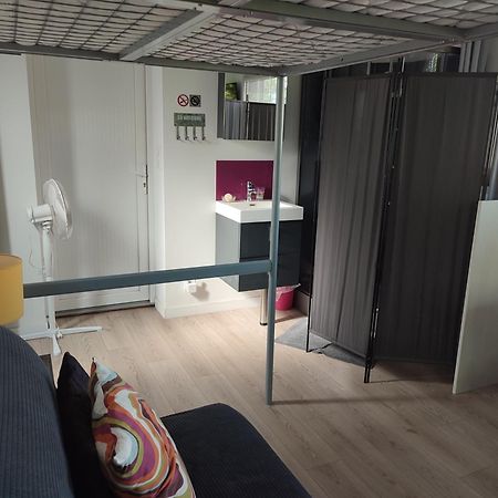 Chavagnes-en-Paillers Studio Meuble 1 Piece Entierement Equipe Sans Cloisons Separatives מראה חיצוני תמונה