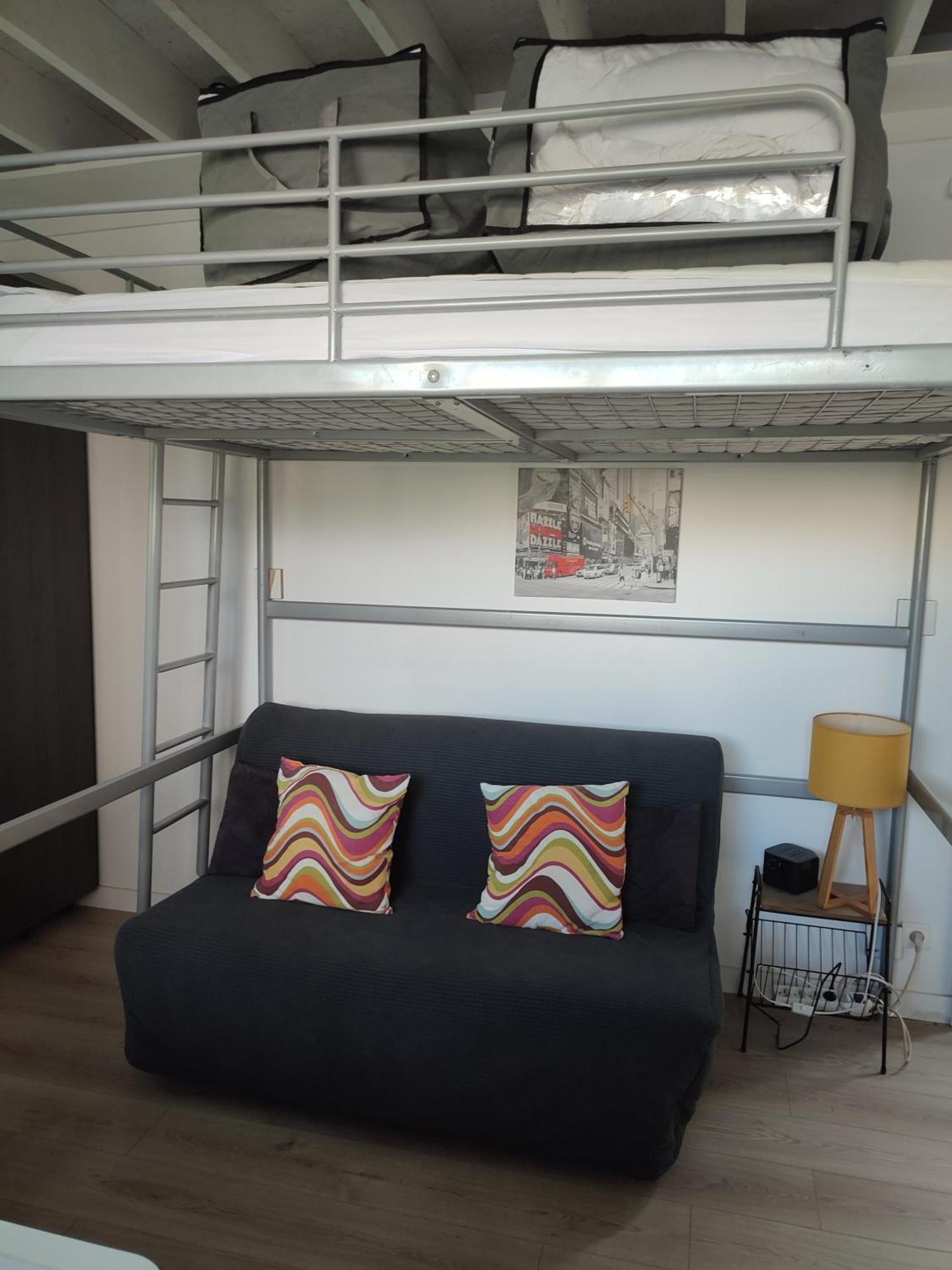 Chavagnes-en-Paillers Studio Meuble 1 Piece Entierement Equipe Sans Cloisons Separatives מראה חיצוני תמונה